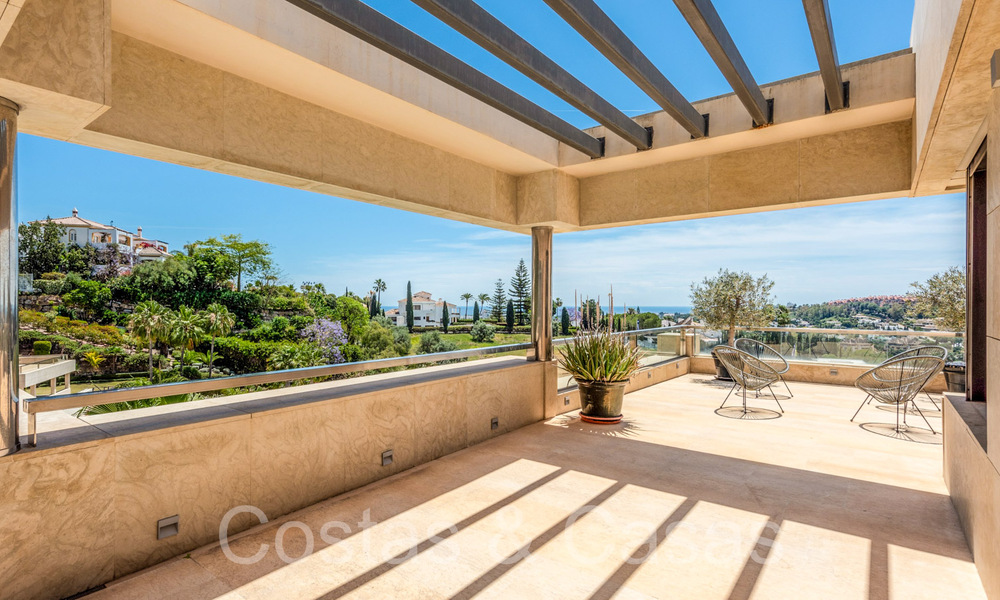 Luxurious duplex penthouse for sale with private pool and sea views in Nueva Andalucia, Marbella 68977