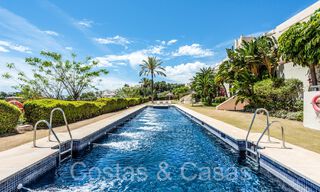 Luxurious duplex penthouse for sale with private pool and sea views in Nueva Andalucia, Marbella 68988 