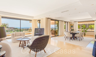 Luxurious duplex penthouse for sale with private pool and sea views in Nueva Andalucia, Marbella 68992 