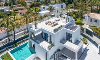 Contemporary luxury villa for sale a stone's throw from the beach in East Marbella 69045 