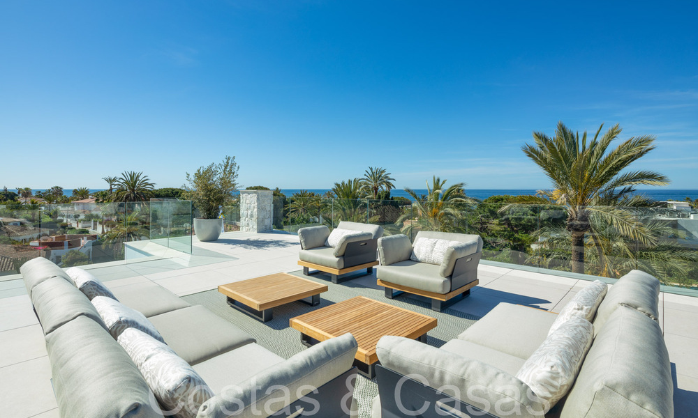 Contemporary luxury villa for sale a stone's throw from the beach in East Marbella 69048