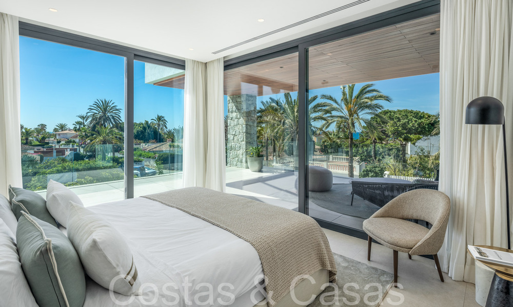 Contemporary luxury villa for sale a stone's throw from the beach in East Marbella 69051