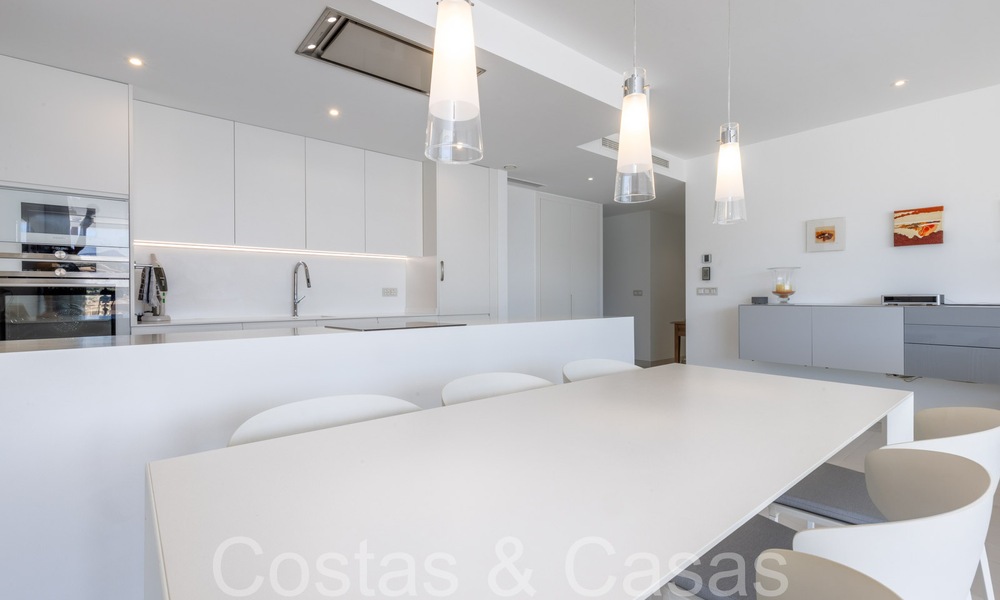 Ready to move in, modern, design apartment for sale near the golf course in the golden triangle of Marbella - Benahavis - Estepona 68807