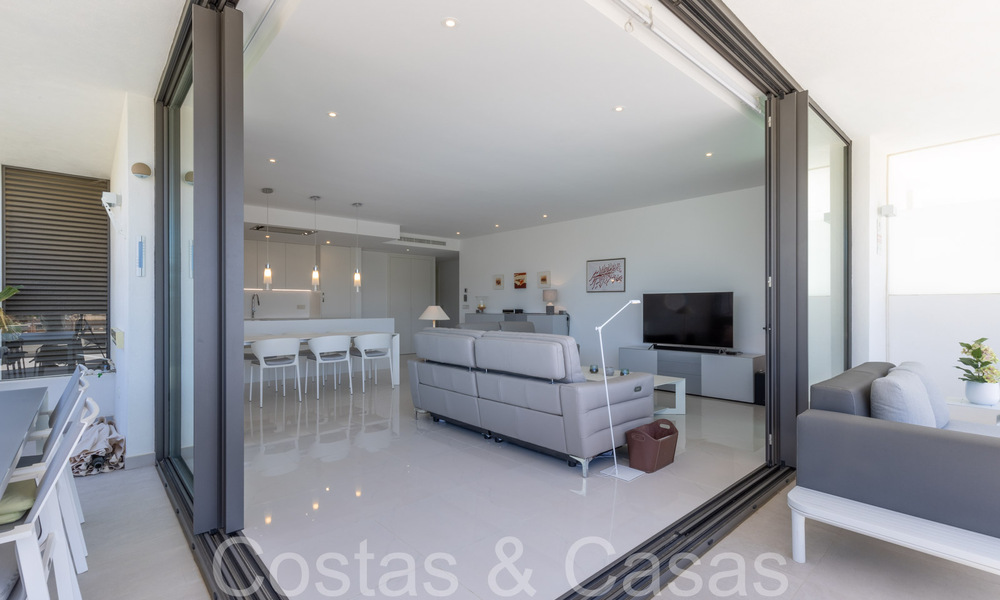 Ready to move in, modern, design apartment for sale near the golf course in the golden triangle of Marbella - Benahavis - Estepona 68818