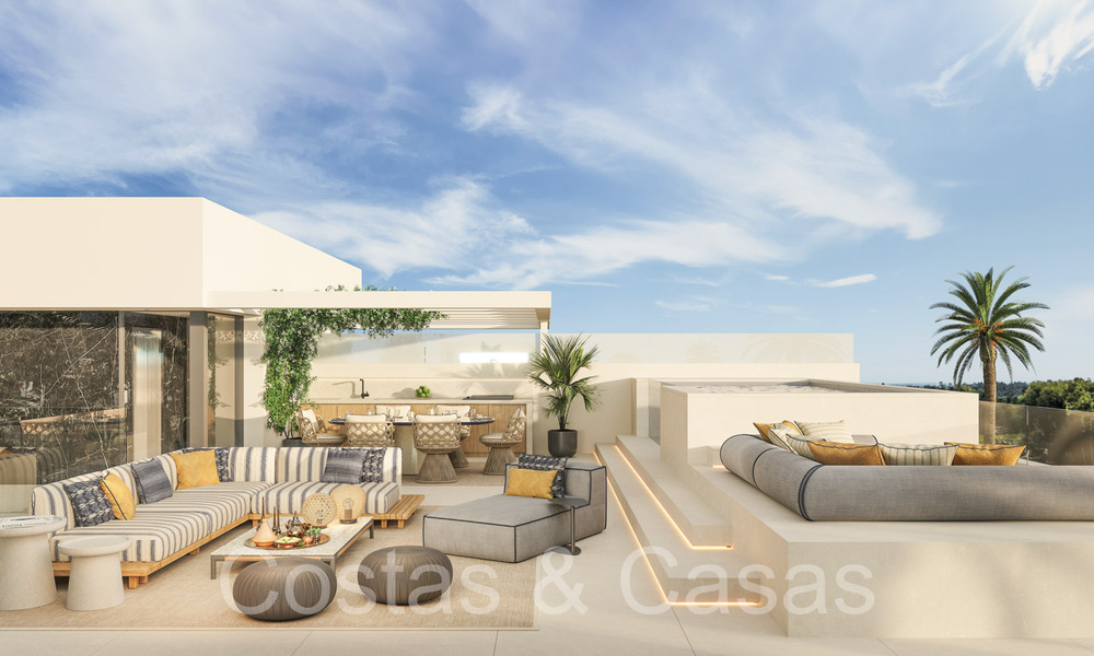 Resale! Ultra-modern designer home for sale in a prime complex on Marbella's Golden Mile. Ready to move in. 69083