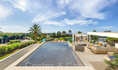 Resale! Ultra-modern designer home for sale in a prime complex on Marbella's Golden Mile. Ready to move in. 69095