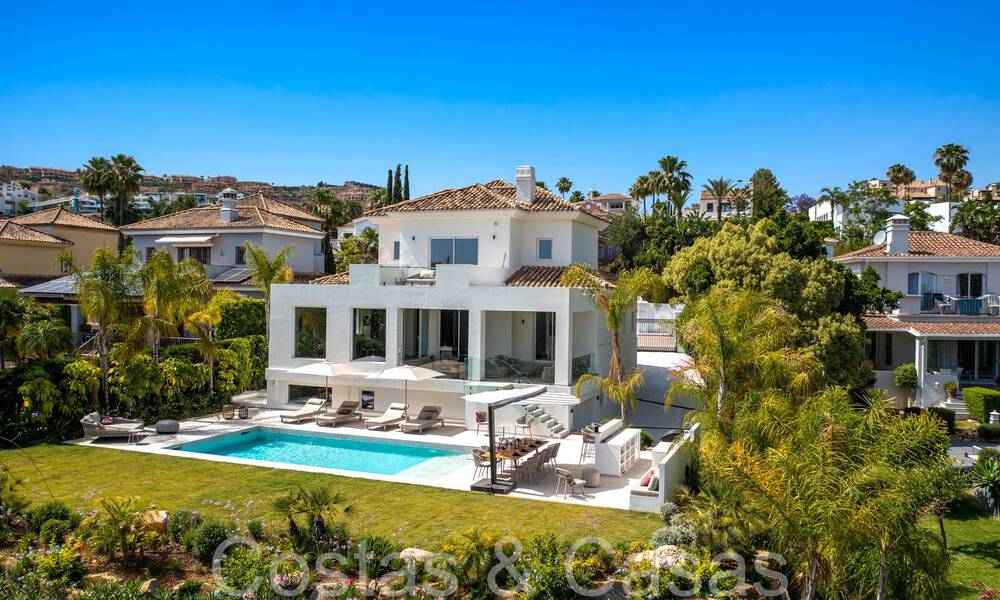 Beautiful renovated villa in contemporary Mediterranean style for sale, adjacent to the golf course in Benahavis - Marbella 69117