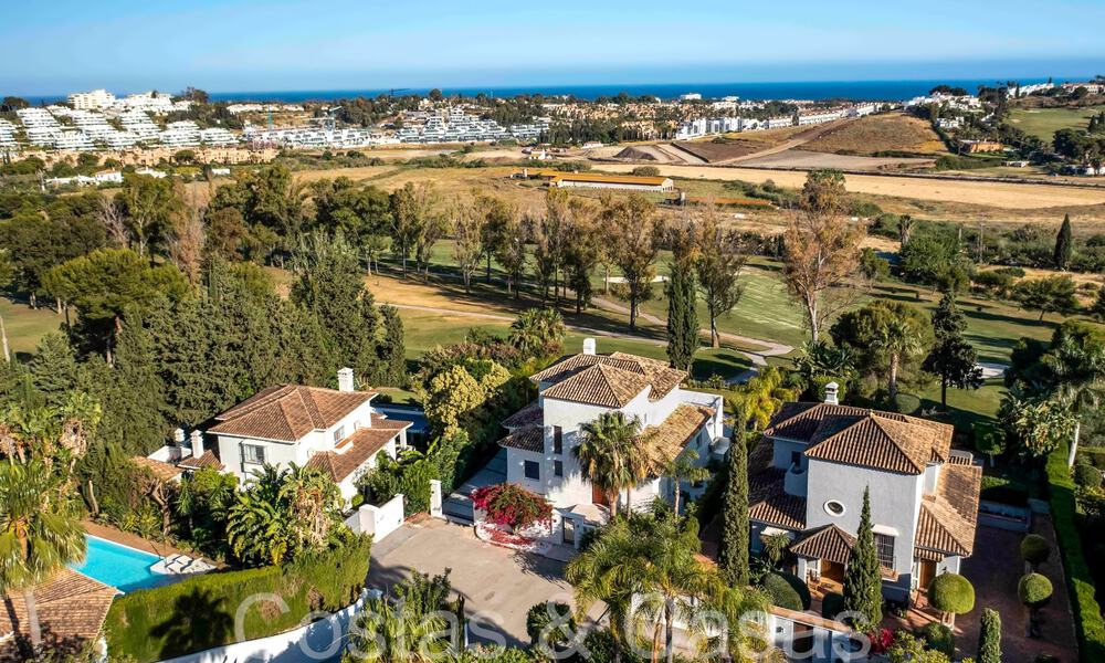 Beautiful renovated villa in contemporary Mediterranean style for sale, adjacent to the golf course in Benahavis - Marbella 69129