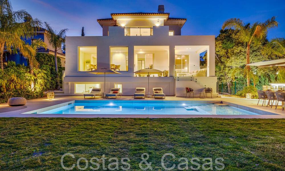 Beautiful renovated villa in contemporary Mediterranean style for sale, adjacent to the golf course in Benahavis - Marbella 69139