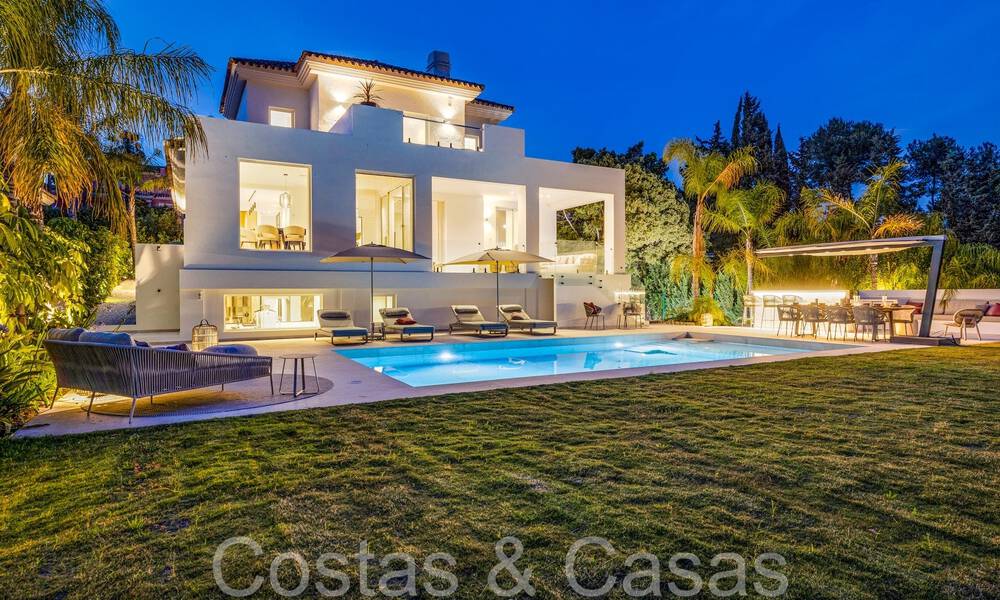 Beautiful renovated villa in contemporary Mediterranean style for sale, adjacent to the golf course in Benahavis - Marbella 69140