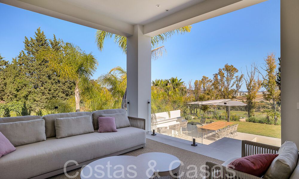 Beautiful renovated villa in contemporary Mediterranean style for sale, adjacent to the golf course in Benahavis - Marbella 69248