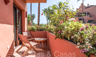 Superior garden apartment in a prime beachfront complex on the New Golden Mile between Marbella and Estepona 69381 