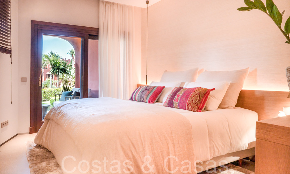 Superior garden apartment in a prime beachfront complex on the New Golden Mile between Marbella and Estepona 69385