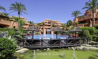 Superior garden apartment in a prime beachfront complex on the New Golden Mile between Marbella and Estepona 69396 