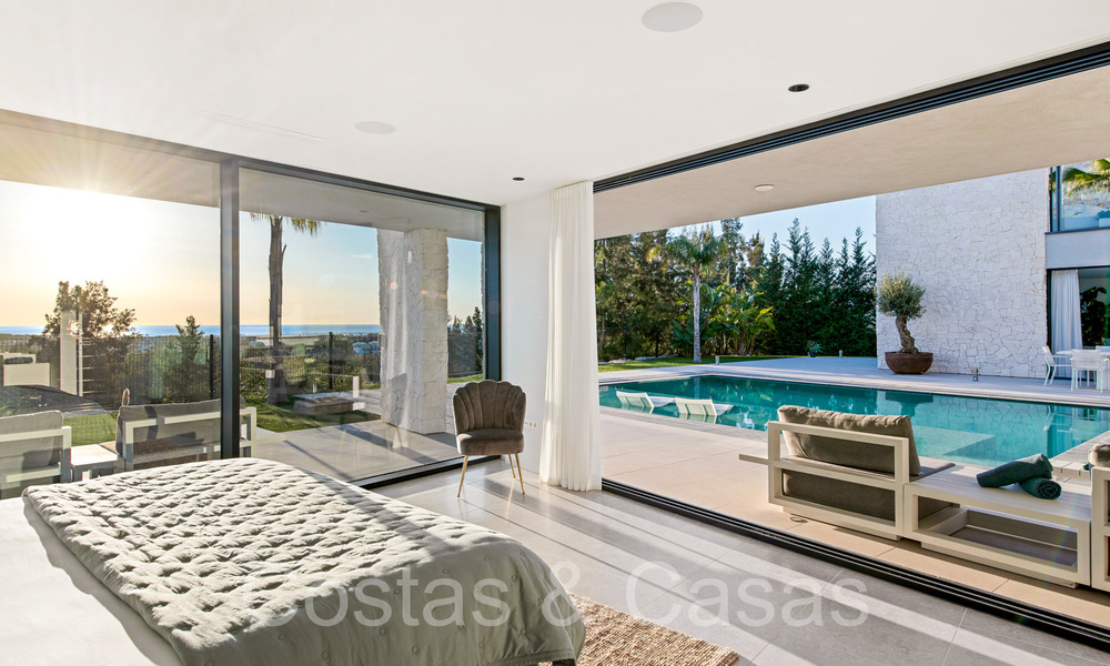 Superior luxury villa for sale, frontline golf with panoramic mountain, golf and sea views in Benahavis - Marbella 69294