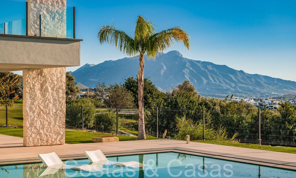 Superior luxury villa for sale, frontline golf with panoramic mountain, golf and sea views in Benahavis - Marbella 69301