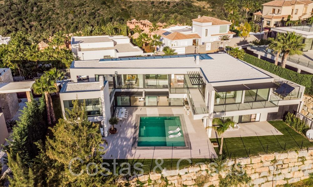 Superior luxury villa for sale, frontline golf with panoramic mountain, golf and sea views in Benahavis - Marbella 69306