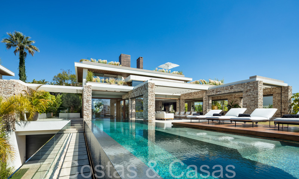 Architectural masterpiece for sale, walking distance to Puerto Banus and the beach in Nueva Andalucia, Marbella 69432