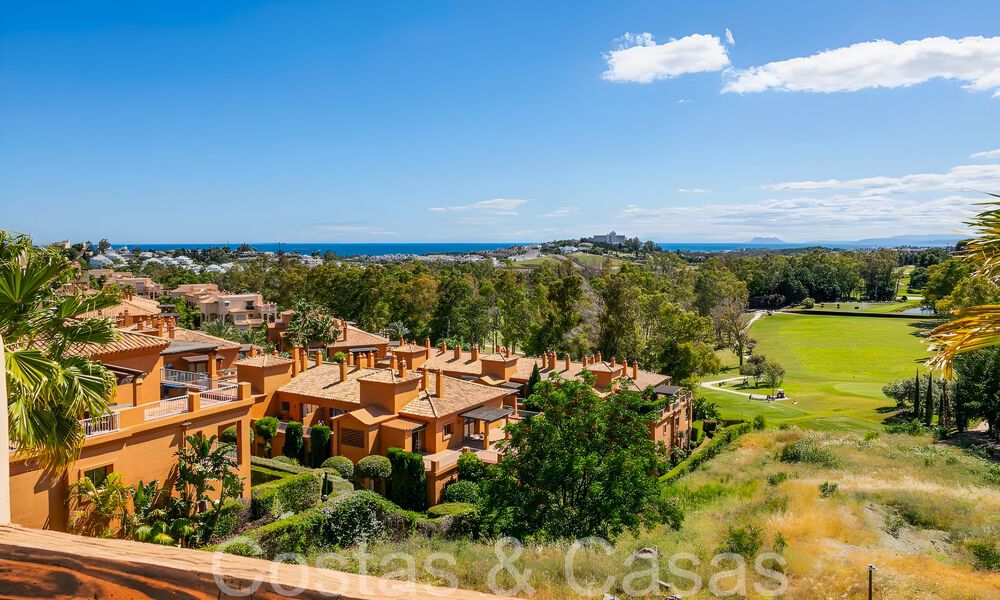 Ready to move in luxury penthouse with magnificent views of the golf course and the Mediterranean Sea for sale in Benahavis - Marbella 69613