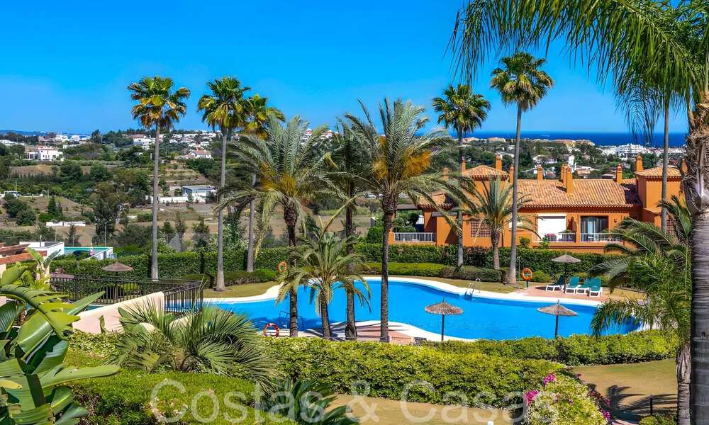 Ready to move in luxury penthouse with magnificent views of the golf course and the Mediterranean Sea for sale in Benahavis - Marbella 69623