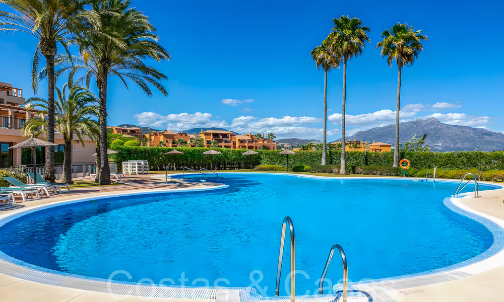 Ready to move in luxury penthouse with magnificent views of the golf course and the Mediterranean Sea for sale in Benahavis - Marbella 69624