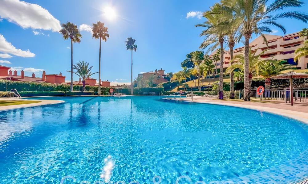 Ready to move in luxury penthouse with magnificent views of the golf course and the Mediterranean Sea for sale in Benahavis - Marbella 69625