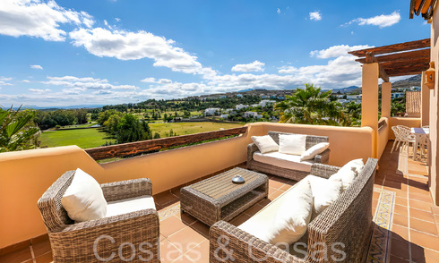 Ready to move in luxury penthouse with magnificent views of the golf course and the Mediterranean Sea for sale in Benahavis - Marbella 69637
