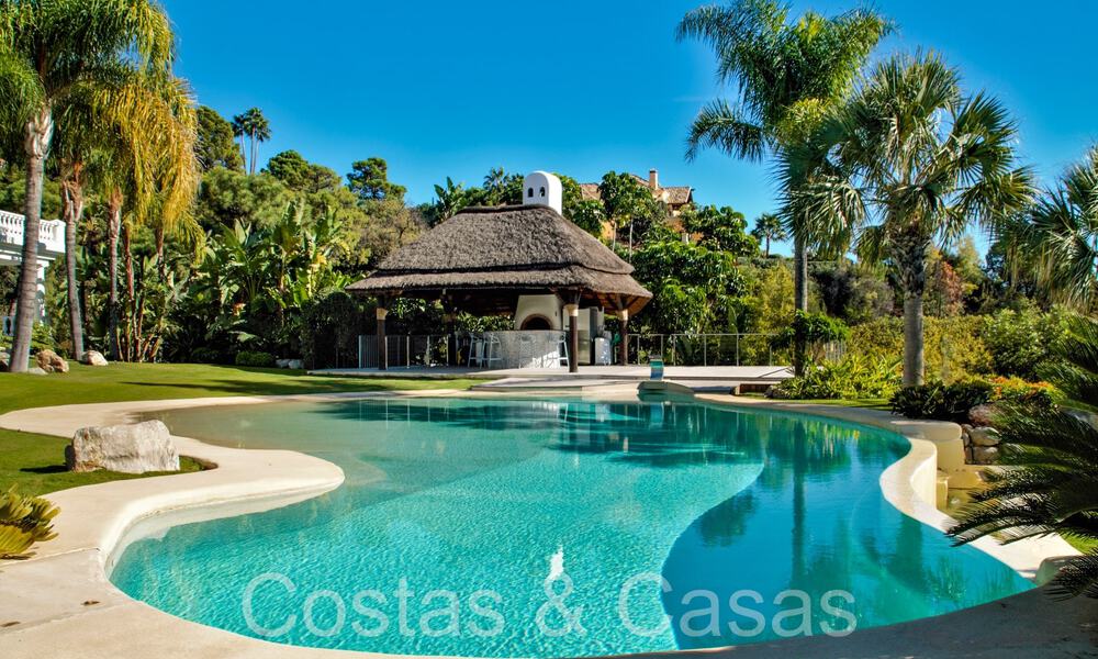 Classic Mediterranean villa with breathtaking sea views for sale, in the exclusive La Zagaleta resort in Benahavis - Marbella 69741