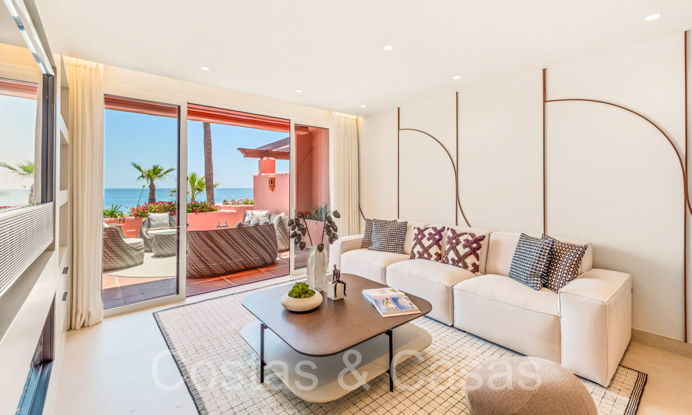 Sophisticated, frontline beach apartment for sale in an exclusive complex on the New Golden Mile, Marbella - Estepona 69957