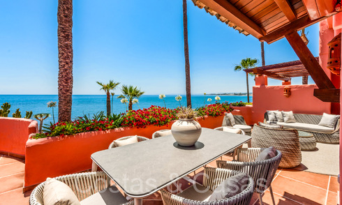 Sophisticated, frontline beach apartment for sale in an exclusive complex on the New Golden Mile, Marbella - Estepona 69959