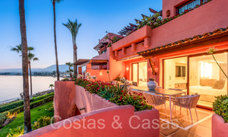 Sophisticated, frontline beach apartment for sale in an exclusive complex on the New Golden Mile, Marbella - Estepona 69967 