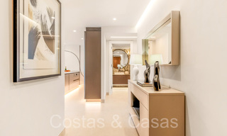 Sophisticated, frontline beach apartment for sale in an exclusive complex on the New Golden Mile, Marbella - Estepona 69975 