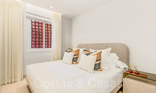 Sophisticated, frontline beach apartment for sale in an exclusive complex on the New Golden Mile, Marbella - Estepona 69978 