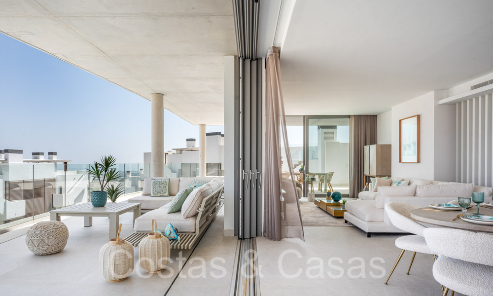 Ready to move in, contemporary penthouse with panoramic sea views for sale in a high standing complex of Benahavis - Marbella 69991