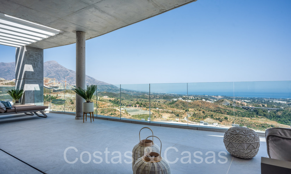 Ready to move in, contemporary penthouse with panoramic sea views for sale in a high standing complex of Benahavis - Marbella 69992