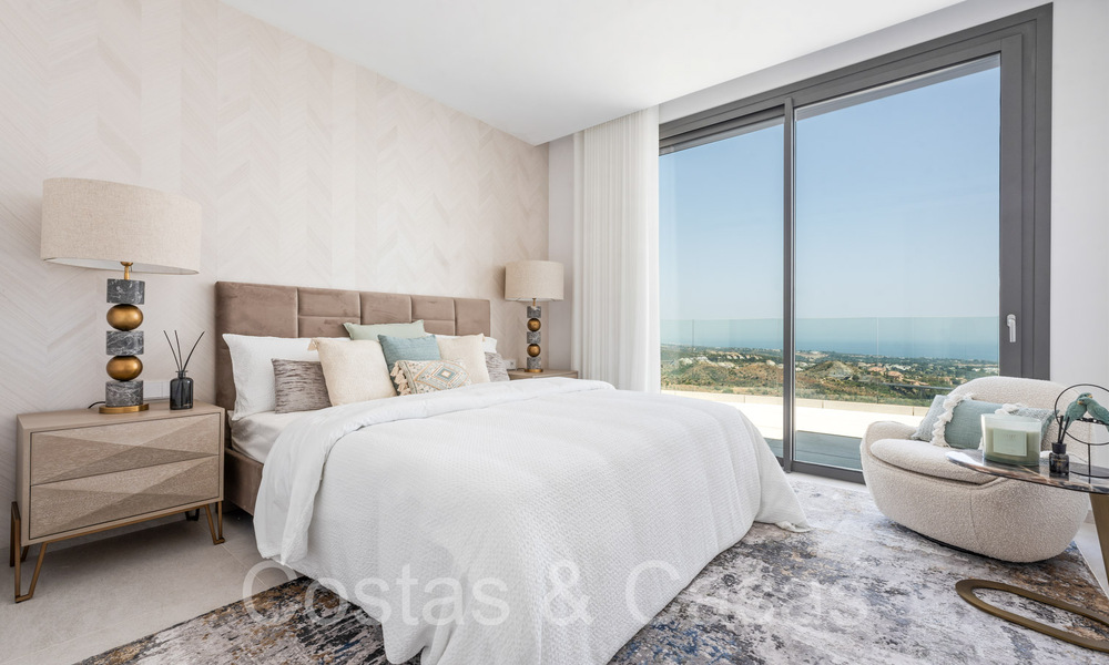 Ready to move in, contemporary penthouse with panoramic sea views for sale in a high standing complex of Benahavis - Marbella 70008