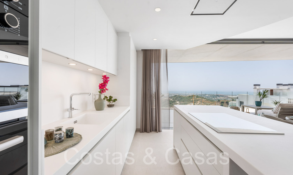 Ready to move in, contemporary penthouse with panoramic sea views for sale in a high standing complex of Benahavis - Marbella 70010