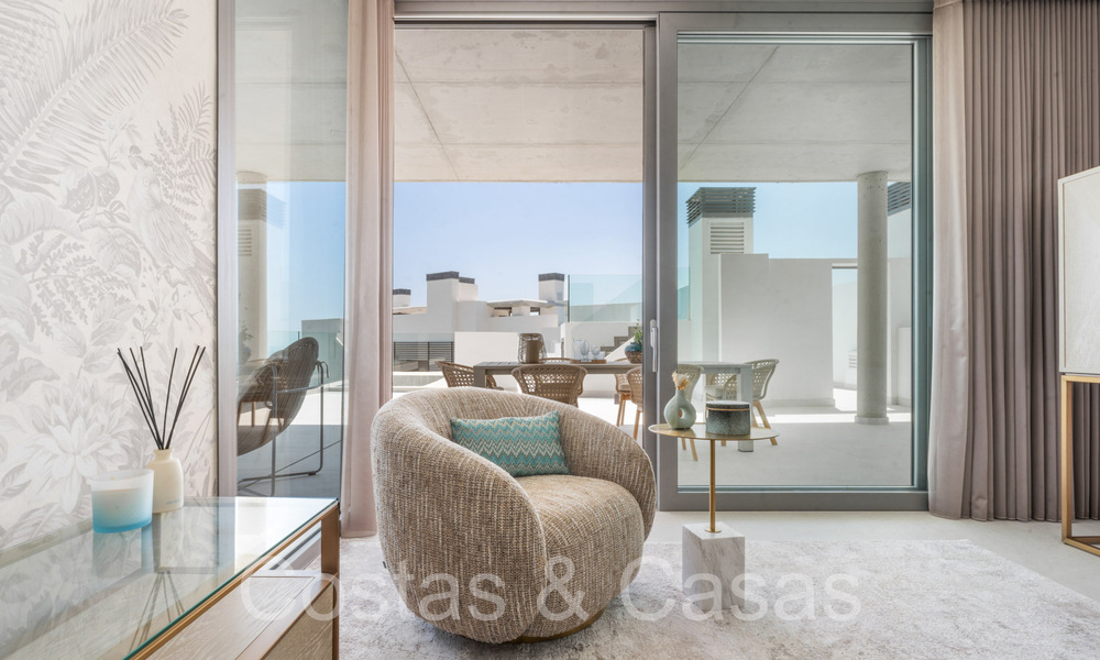 Ready to move in, contemporary penthouse with panoramic sea views for sale in a high standing complex of Benahavis - Marbella 70012