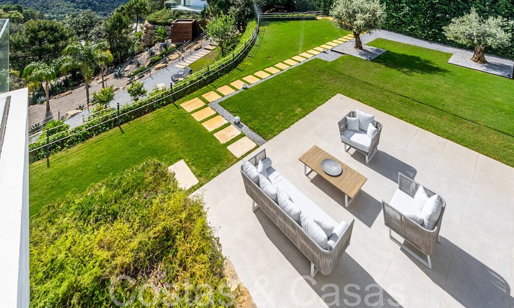 Ready to move luxury villa with panoramic views for sale in a gated community of Benahavis - Marbella 70059