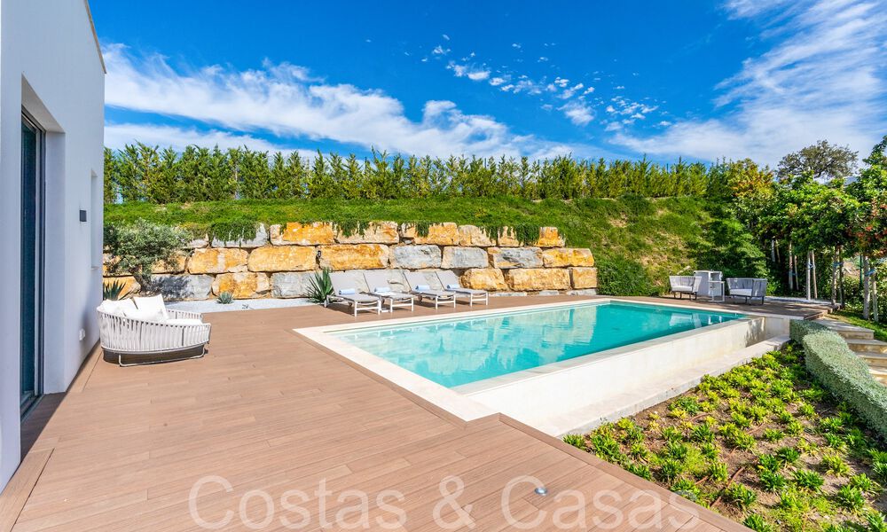 Ready to move luxury villa with panoramic views for sale in a gated community of Benahavis - Marbella 70061