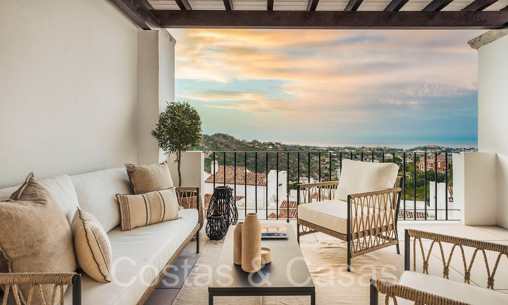 Ready to move in, sophisticated penthouse for sale in a gated golf enclave of La Quinta in Benahavis - Marbella 70189