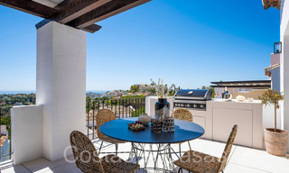 Ready to move in, sophisticated penthouse for sale in a gated golf enclave of La Quinta in Benahavis - Marbella 70193 