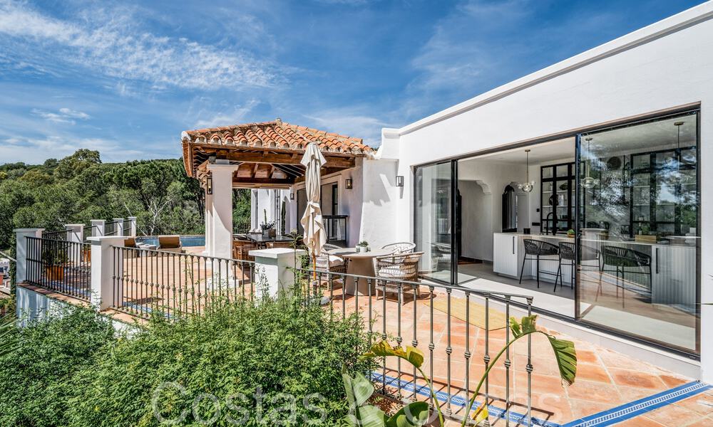 One level luxury villa in contemporary Mediterranean style for sale surrounded by nature in El Madroñal, Benahavis - Marbella 70265