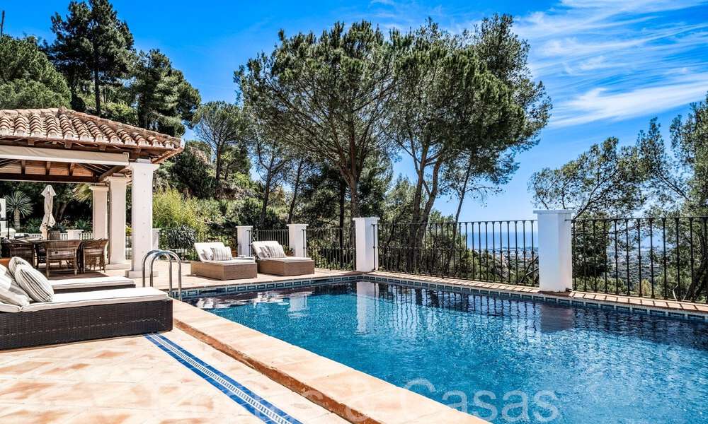 One level luxury villa in contemporary Mediterranean style for sale surrounded by nature in El Madroñal, Benahavis - Marbella 70268