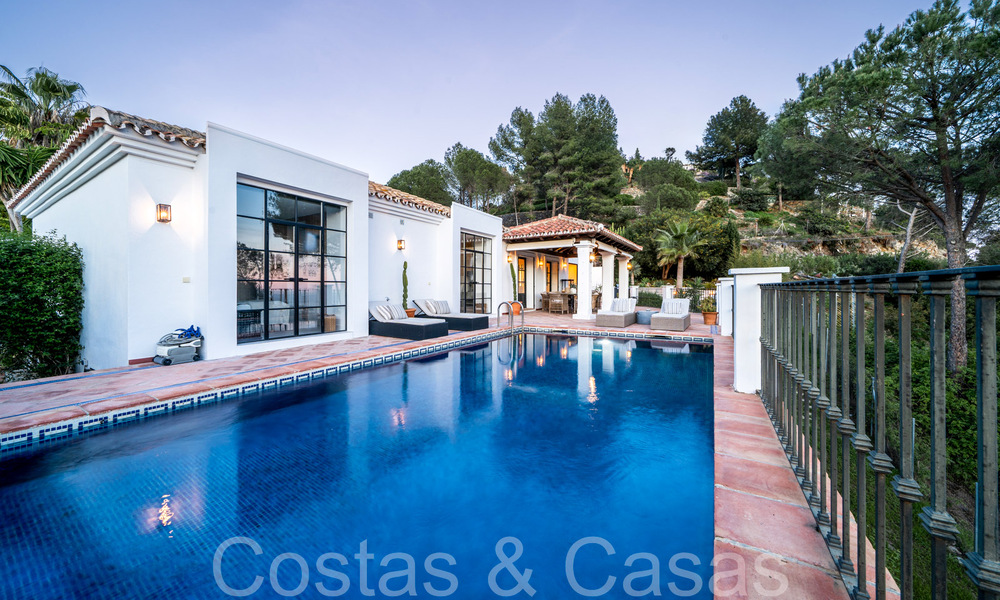 One level luxury villa in contemporary Mediterranean style for sale surrounded by nature in El Madroñal, Benahavis - Marbella 70276