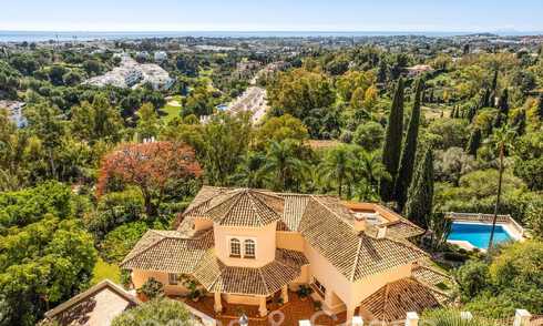 Luxurious villa with traditional architectural style for sale in a gated community of La Quinta, Benahavis - Marbella 70318