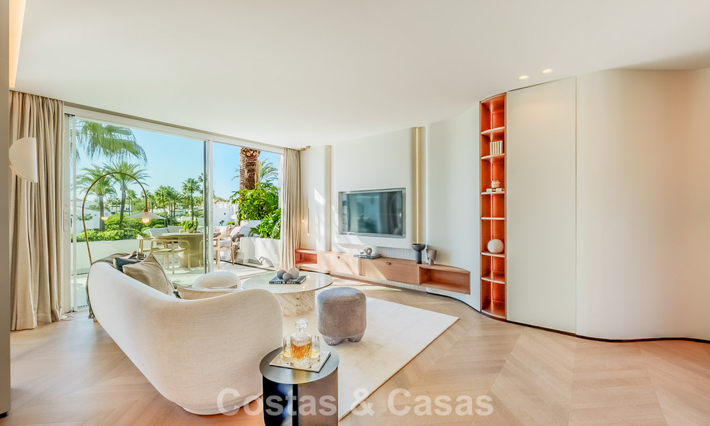 Luxury penthouse for sale in a high-quality beach complex within walking distance of Estepona centre 774304