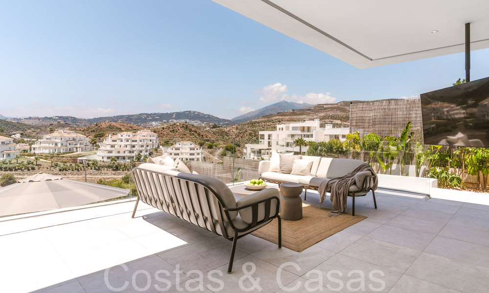 Ready to move in, modern new build villa with panoramic sea views for sale in Nueva Andalucia, Marbella 70445