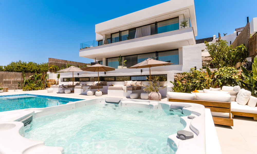 Ready to move in, modern new build villa with panoramic sea views for sale in Nueva Andalucia, Marbella 70447