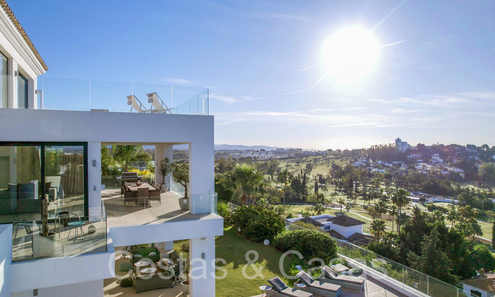 Modern luxury villa with fantastic views over the golf course to the sea, for sale in Marbella - Benahavis 70477